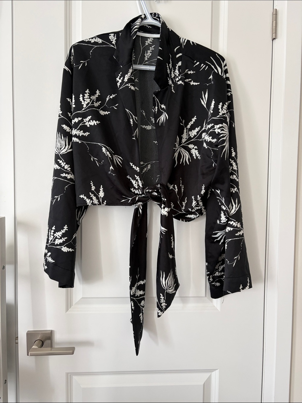 Dynamite Black and White Floral Tie-Front Blouse